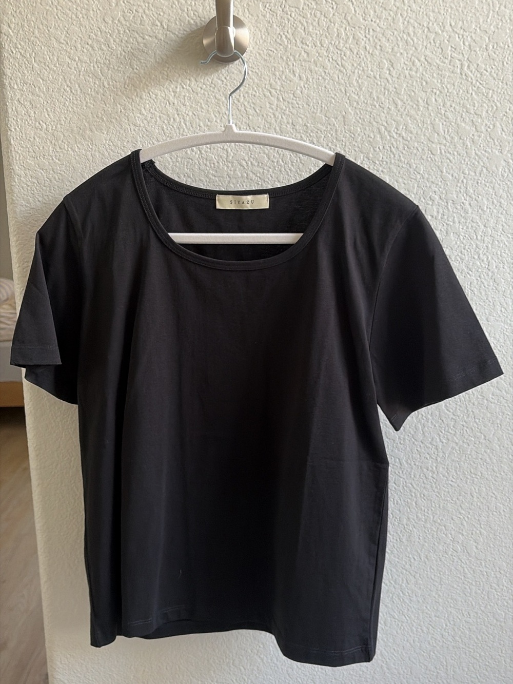 🖤 SIYAZU Korean Minimalist Black T-Shirt — Discontinued Style